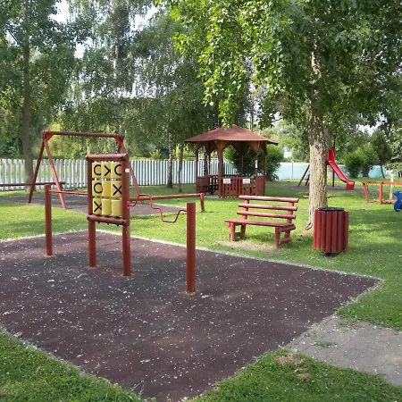 Two-bedroom In Ii Apartment Balatonbereny