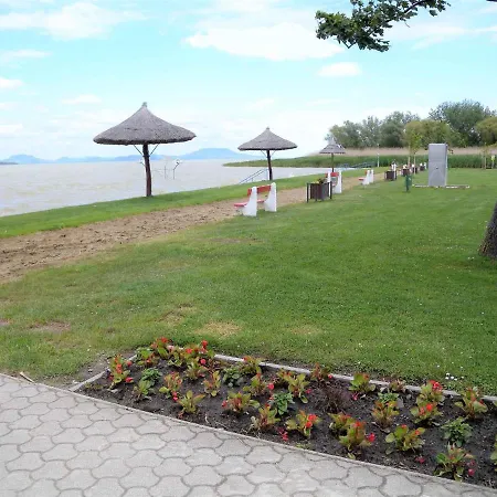 Two-bedroom In Ii Apartment Balatonbereny