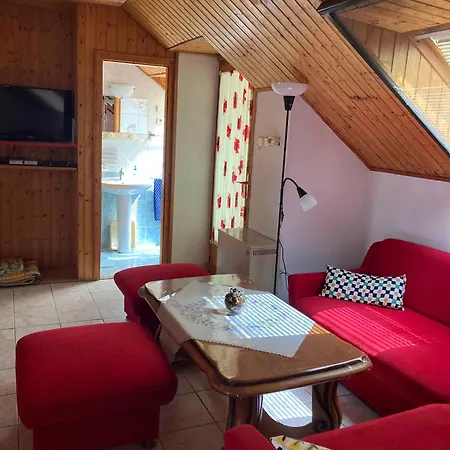 Two-bedroom In Ii Balatonbereny